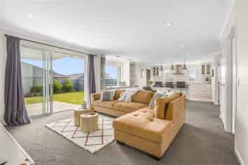 16 Schooner Drive, Whitby
