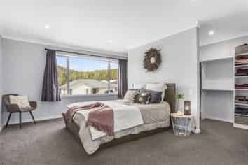 16 Schooner Drive, Whitby