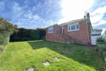 11a Belmont Tce, Milford