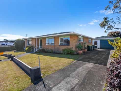 16 Bronte Place, Whalers Gate