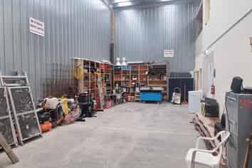 ALL YOU NEED - WAREHOUSE, OFFICE, SHOWROOM 