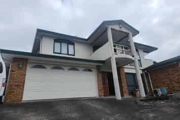 3 Boeing Place, Goodwood Heights