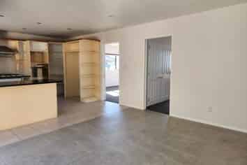 3 Boeing Place, Goodwood Heights