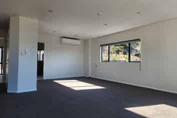 3 Boeing Place, Goodwood Heights