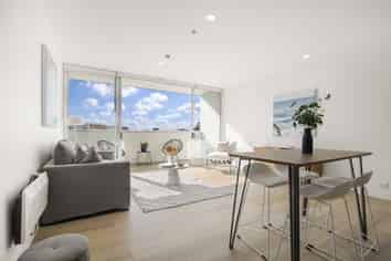 3A/2 Fisher-Point Drive, Freemans Bay