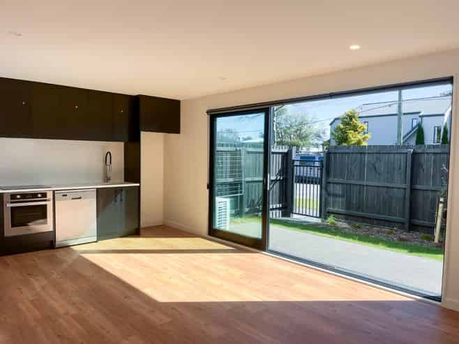 2/120 Edward Avenue, Edgeware