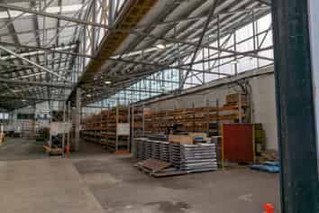 2 Adjoining Large Warehouse & yard in Brewtown Complex