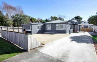 221 Matai Road, RAUMATI BEACH