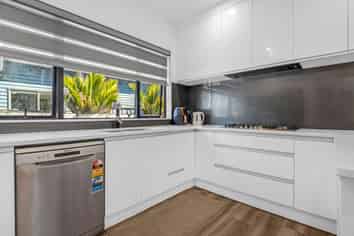 43B Springs Road Parakai, Parakai