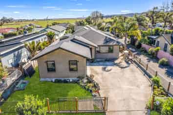 43B Springs Road, Parakai