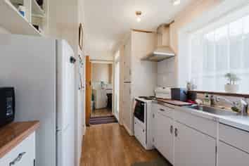 44 Garden Heights Avenue, Glenview