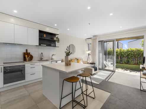 9/28 Nevill Road, Hobsonville