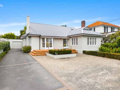 232 Lake Road, Hauraki