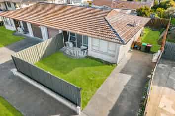 2/93 Riverbend Road, Onekawa