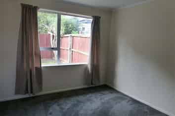 2/8 Stanmore Road, Linwood