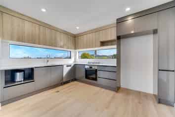 147 Golf Road, Titirangi