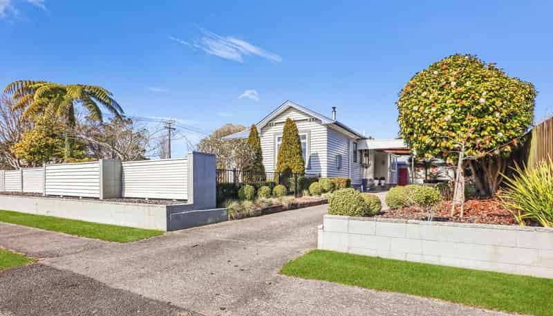 22 Queen Street, Westport