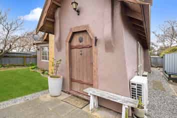 8 Rosedale Place, Levin