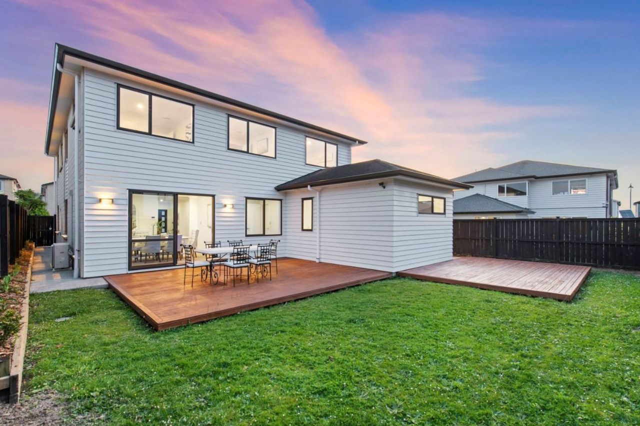 Luxurious 7BR Home, 4bathrm in Central Flat Bush - Ansicht 6