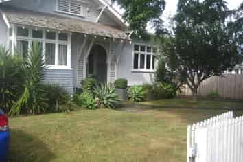 22 Acorn Street, Epsom