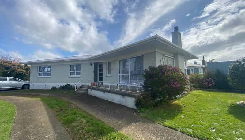 2 Paterson Avenue, Pukekohe