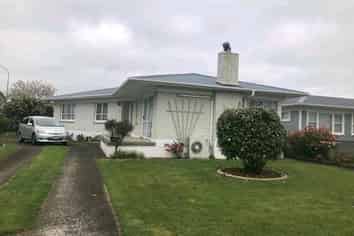 2 Paterson Avenue, Pukekohe