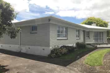 2 Paterson Avenue, Pukekohe