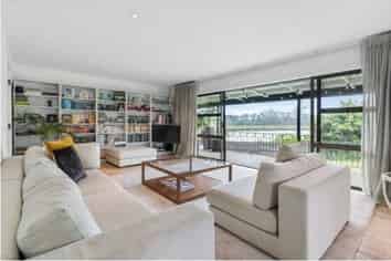Auckland - Address withheld