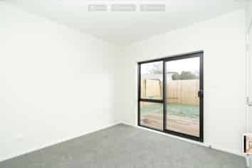 1/142 Rifle Range Road, Dinsdale
