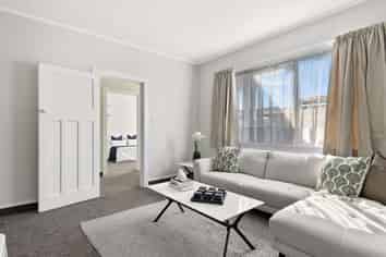 1/705 Heretaunga Street East, Parkvale