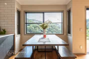 7 Percy Kinsman Crescent, Riverstone Terraces