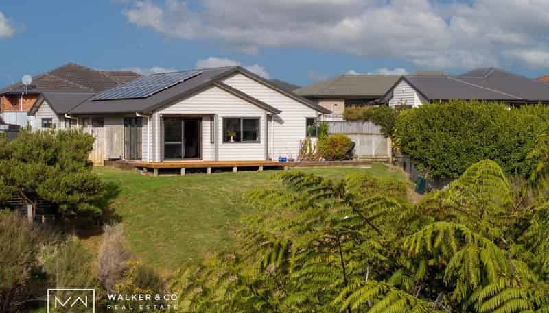 7 Percy Kinsman Crescent, Riverstone Terraces
