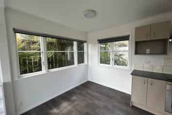 53A Sylvan Crescent, Te Atatu South