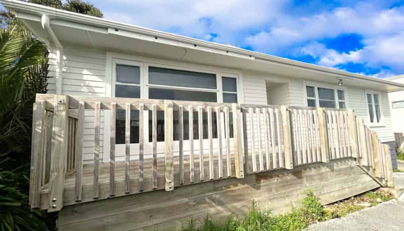 53A Sylvan Crescent, Te Atatu South