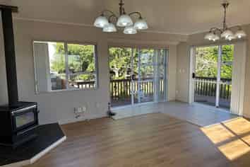 24 Spencer Road, Pinehill
