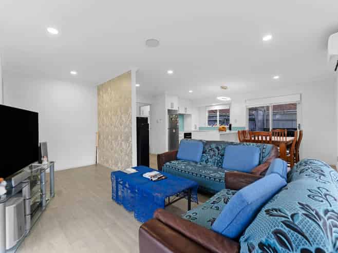 2 Vidiri Court, Flat Bush