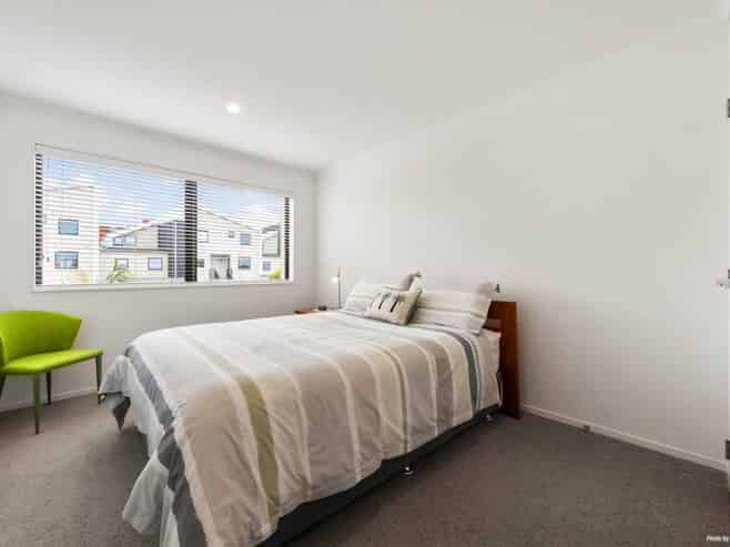 9 Kanuka Road, Hobsonville