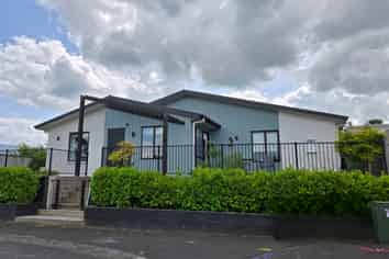 1/144 Forest Lake Road, Forest Lake