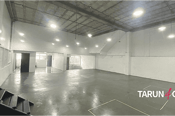 200sqm Warehouse in Birkenhead - 5m Stud Height