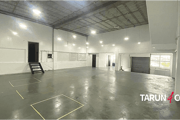 200sqm Warehouse in Birkenhead - 5m Stud Height