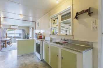 Hawkes Bay - Address withheld