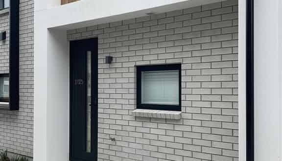 4/325 Lincoln Road, Addington