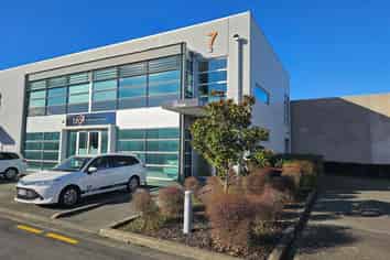 UPPER FLOOR in UPPER RICCARTON