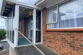 62 Ernie Pinches Street, Mount Roskill