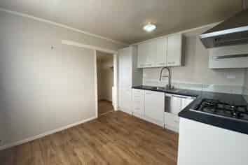 62 Ernie Pinches Street, Mount Roskill