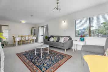 8 Chipping Dale, Mangere Bridge