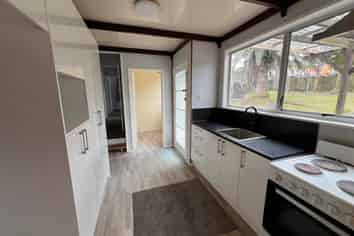 38 Thornlow Street, Glendene