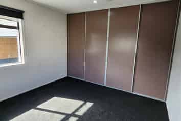 7 Clovelly Street, Brooklands