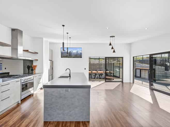 57 Stratford Drive, Cromwell