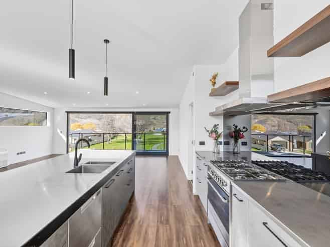57 Stratford Drive, Cromwell